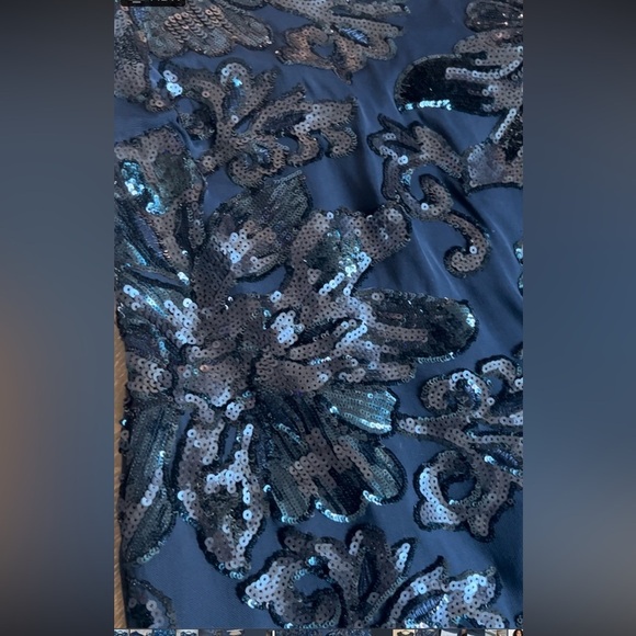 Marina sequin party dress in navy. Size 16 NWOT! - Picture 6 of 12